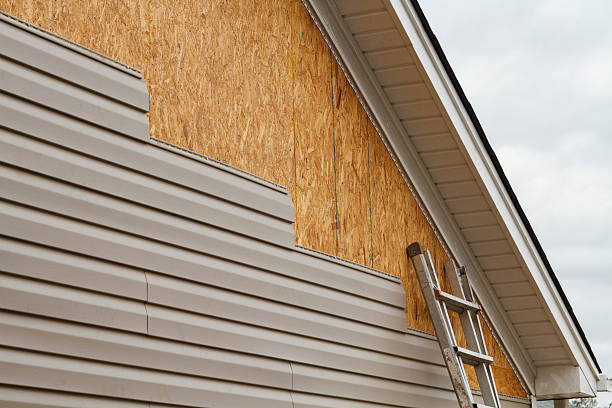 Professional Siding Replacement technician working in Linwood, NC